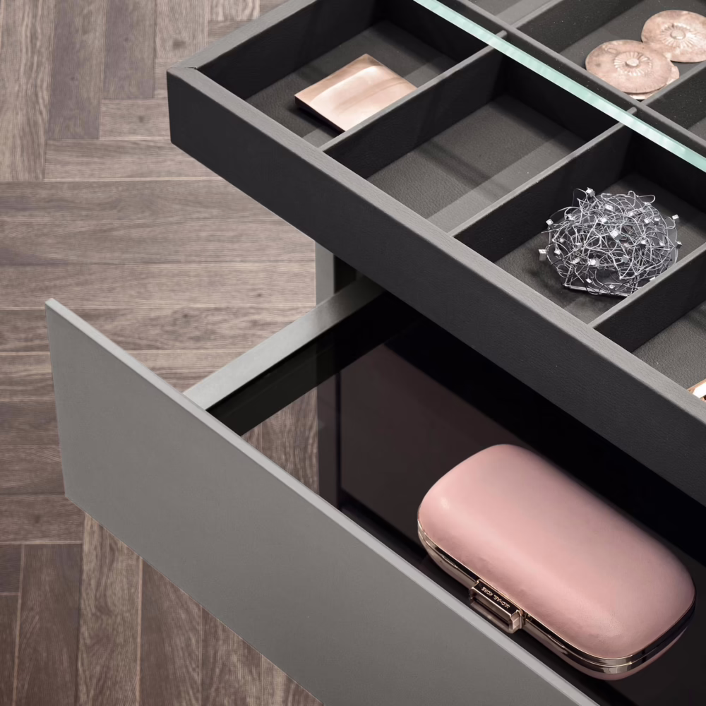 wardrobe-carousel-02